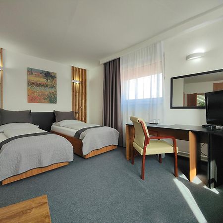 Hotel P7 Lučenec Eksteriør billede