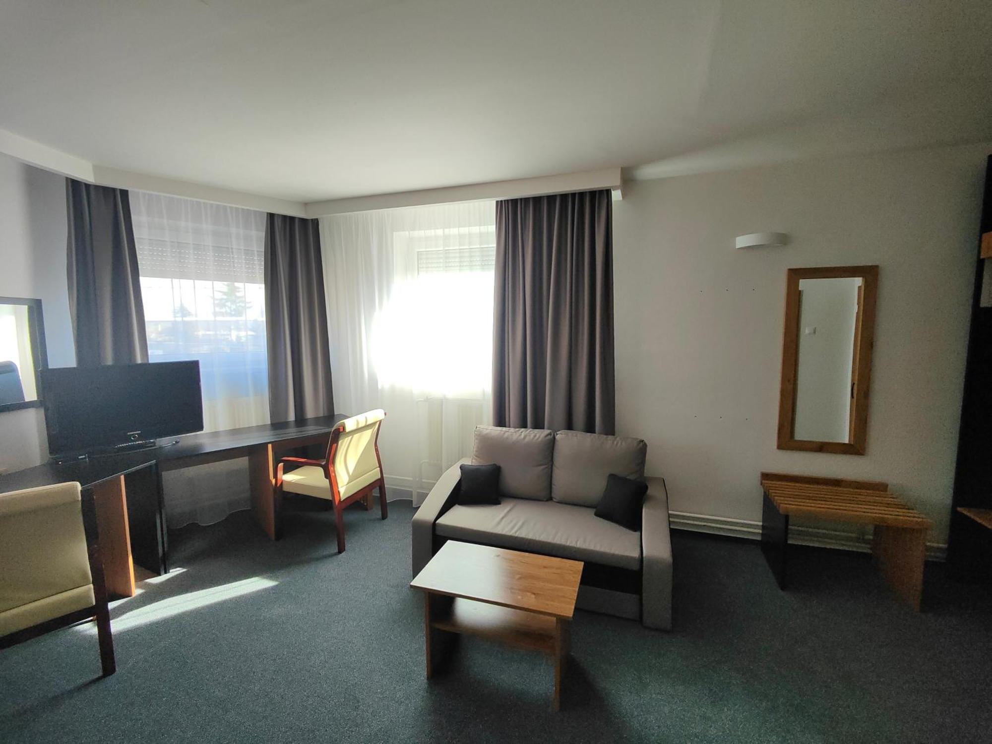 Hotel P7 Lučenec Eksteriør billede